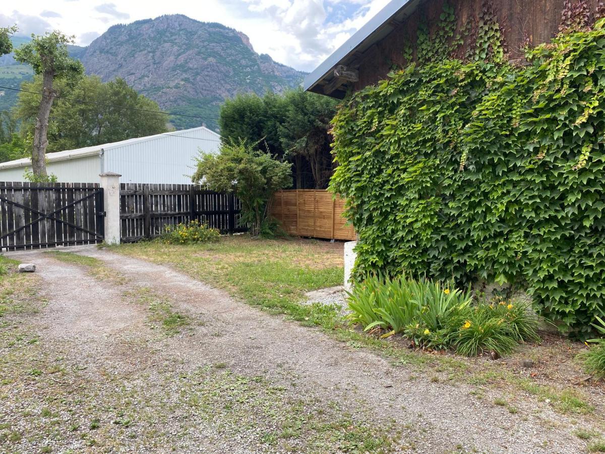 Villa Black Rok Saint-Jean-de-Maurienne Eksteriør billede